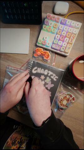 Første giraf'tastiske side i min nye sticker book fra Flutterbrain Studios #girafpingvin